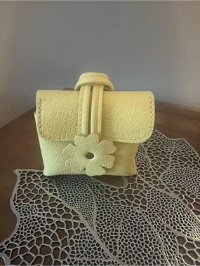 Portland leather goods blooming wristlet in colour butterbliss